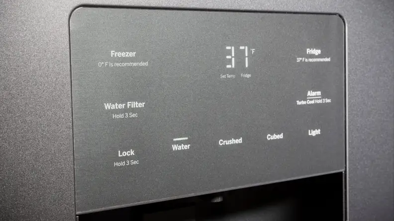 The control panel is clear and easy to use