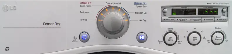 This lay out makes perfect sense when moving from left-to-right.