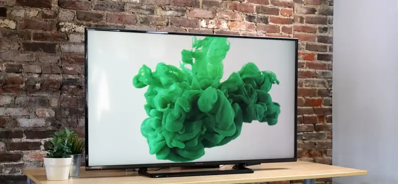 Panasonic TC-50CX600U displaying 4K content