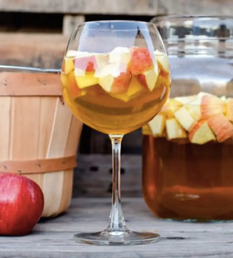 Caramel Apple Sangria