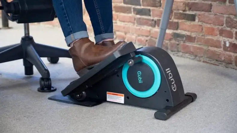 Image of feet on a mini elliptical
