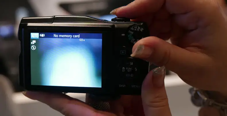 Canon PowerShot SX710 HS First Impressions Review - Reviewed