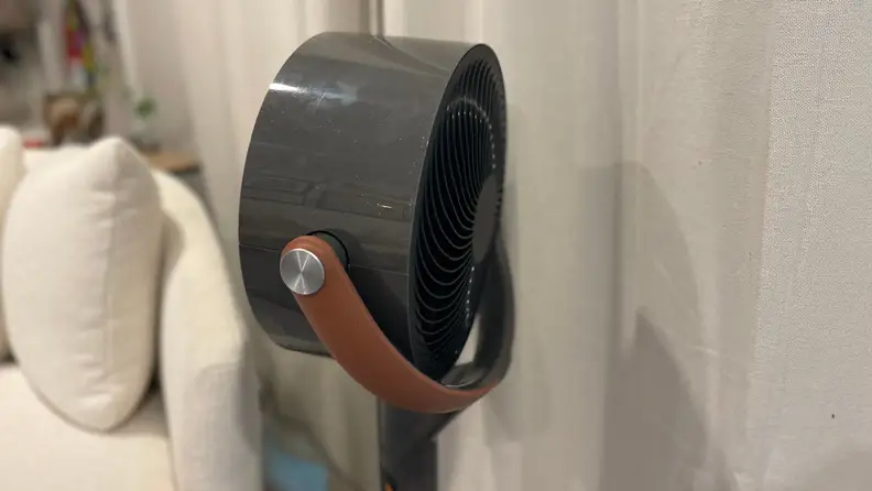A side image of the Dreo PolyFan Max S's charcoal gray top.