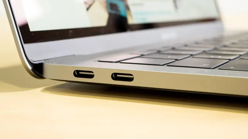Apple MacBook Pro Thunderbolt 3 Ports