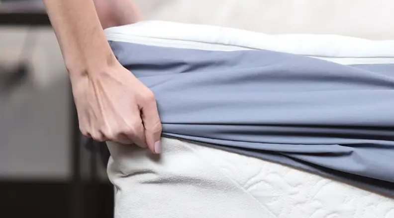 Eight smart mattress cover
