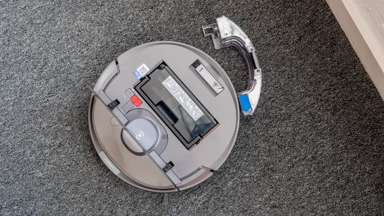 The T8 laying on carpet disassembled