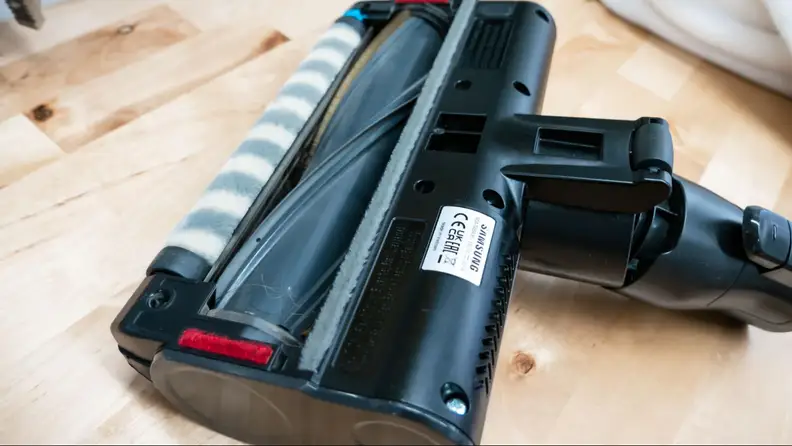 The dual brush head of the Samsung Bespoke Jet.