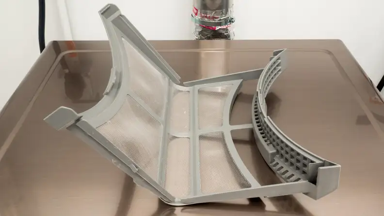 A Samsung DVE45R6100C dryer's lint filter