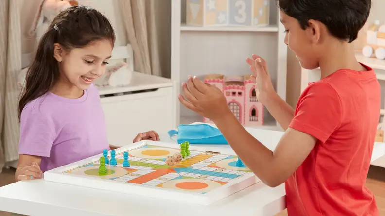 Melissa & Doug chess set