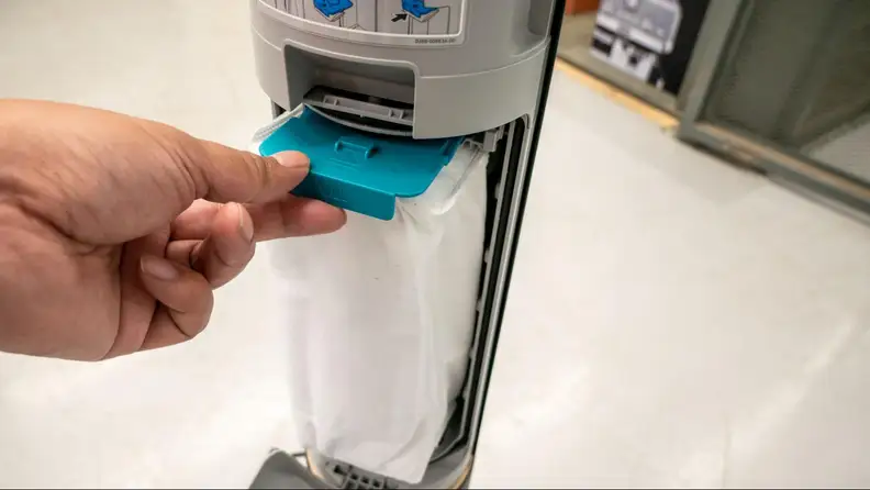 The dust bag located in the Samsung Bespoke Jet’s dock.