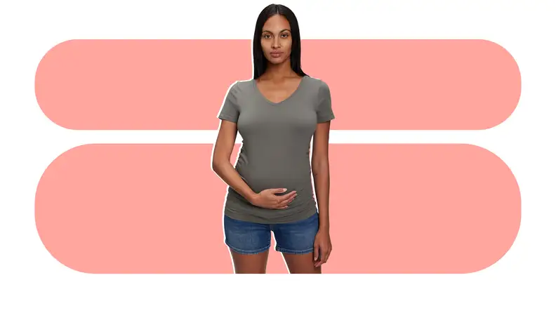 Image of a model wearing a gray V-neck and shorts from Gap.