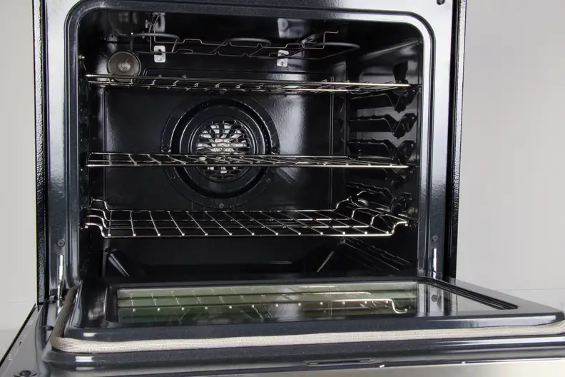 The 6.1-cubic-foot capacity oven did well in our evenness tests.