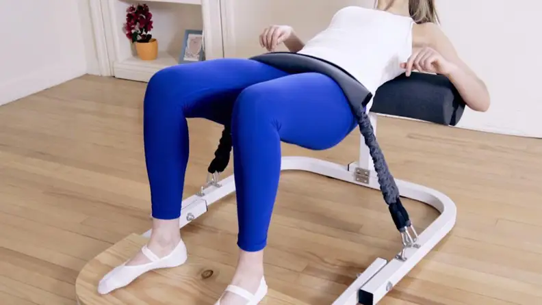 woman using the BootySprout for hip thrusts