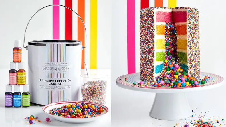 This might be the prettiest cake we've ever seen.
