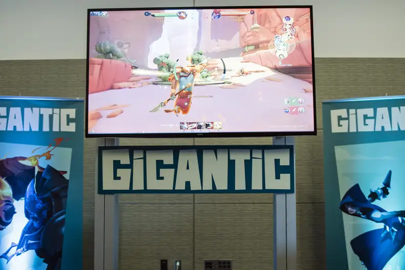 Each team must defeat a massive Guardian to win.