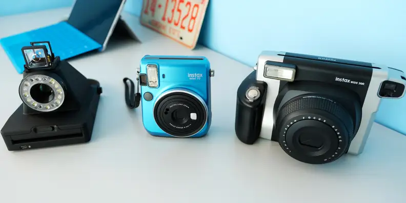fujifilm instax wide, mini, impossible i-1