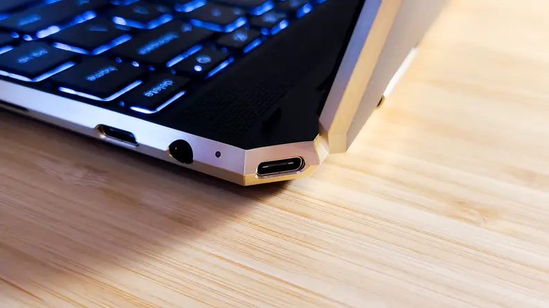 HP Spectre x360 14t (2020) Cutouts