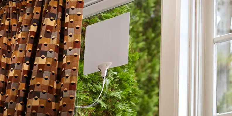 The Mohu Leaf HD indoor antenna