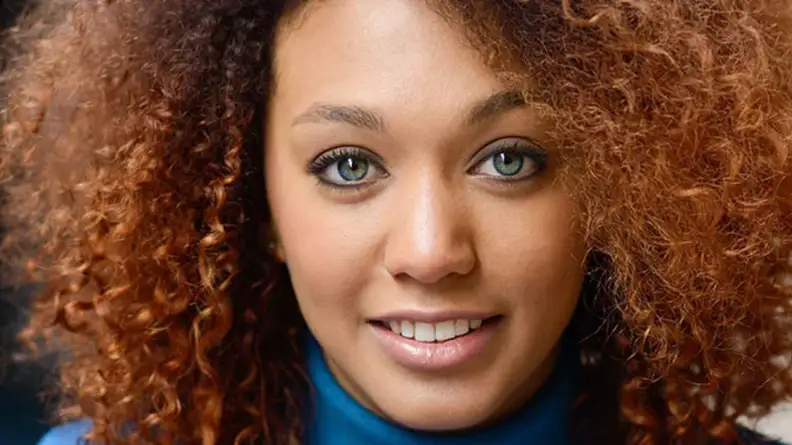 An image of a woman wearing contacts.