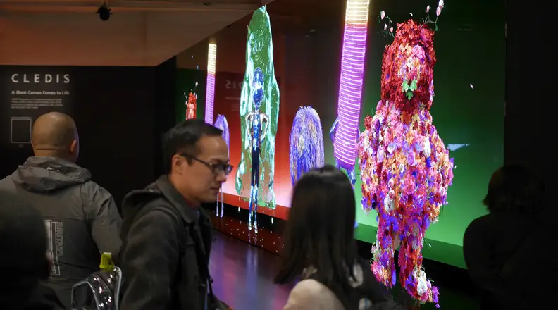 Sony CLEDIS display is sharp
