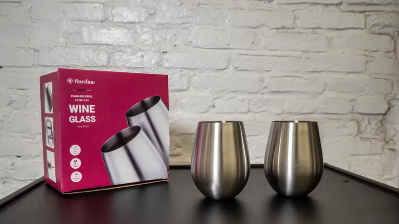 These stainless steel glasses were durable, but they had sharp lips.