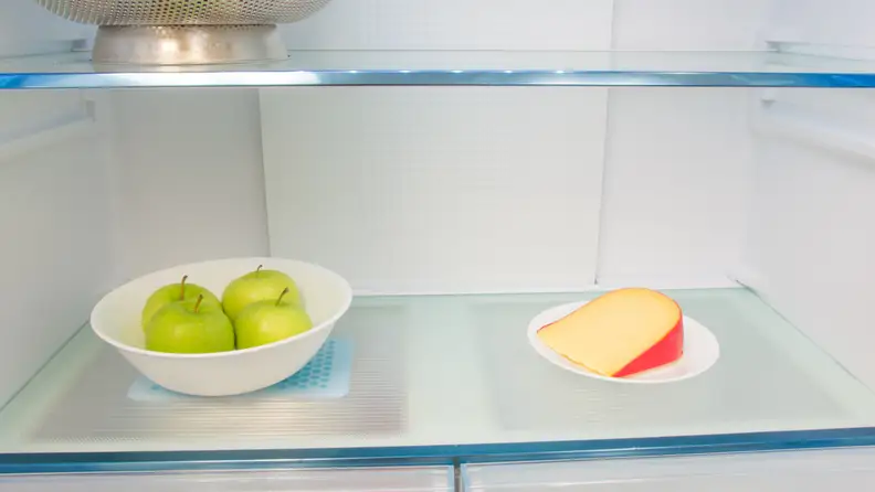 Haier HRQ16N3BGS refrigerator shelves