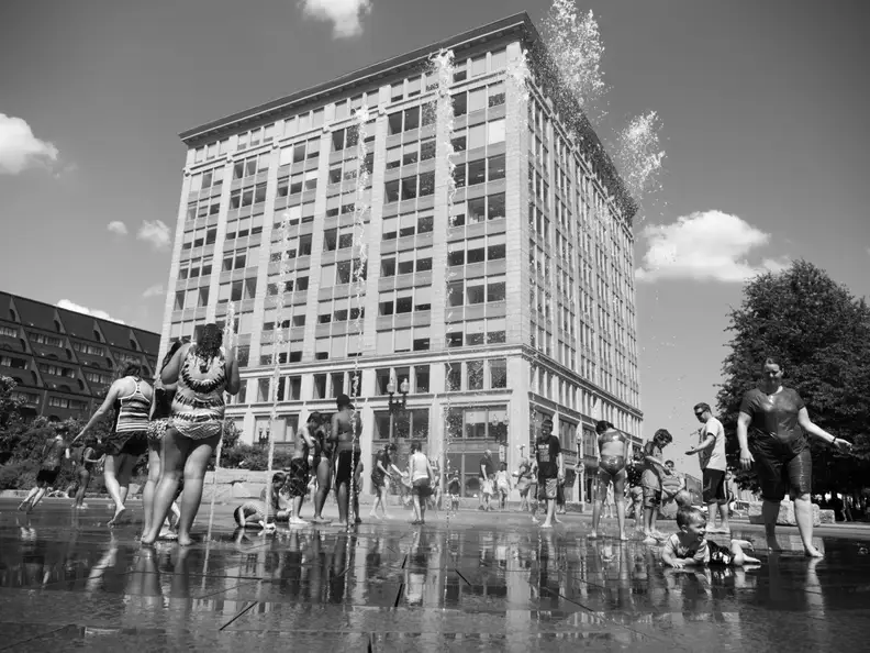 EXIF: 12mm, ISO 200, 1/5000, f/2.8