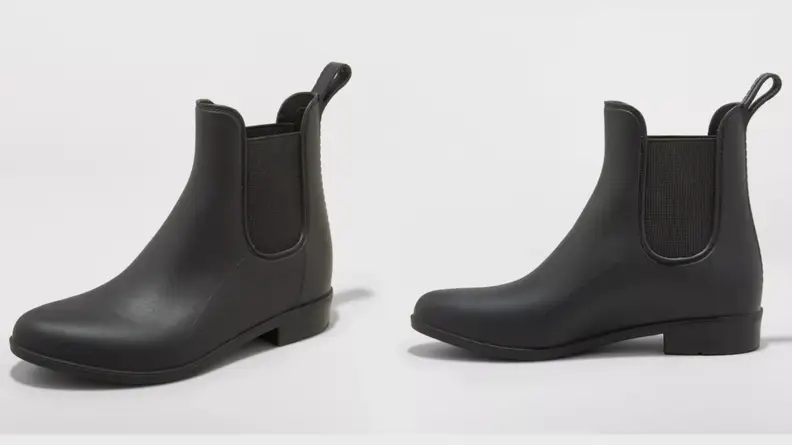 Black rainboots.