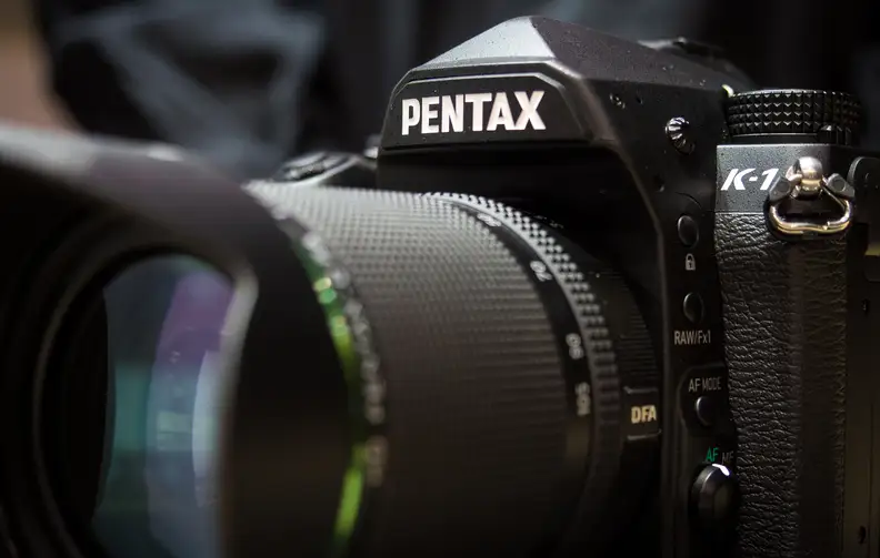 The K-1's pentaprism hump recalls some of Pentax's most iconic film-era SLRs.