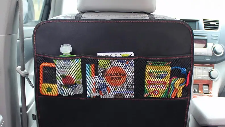 What parents should keep in the car - seat organizer