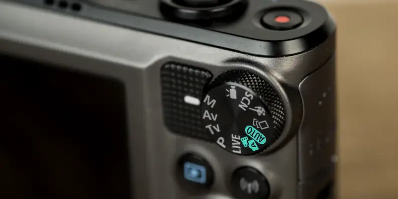 A photo of the Canon PowerShot SX720 HS.