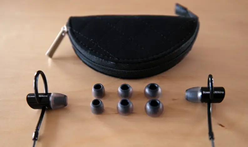 The C5 Series 2 comes with different sized silicon sleeves and a carrying case.