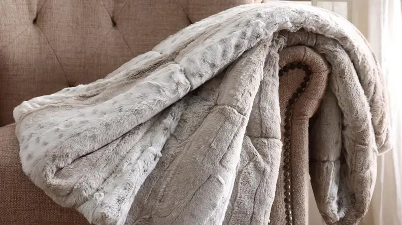 Comfy throw