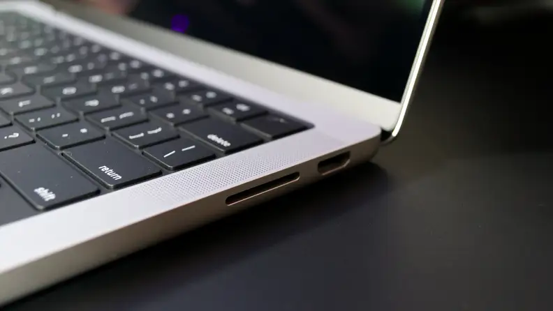 The side of the MacBook Pro 14 M3