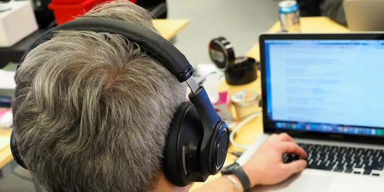Plantronics Backbeat Pro In Use