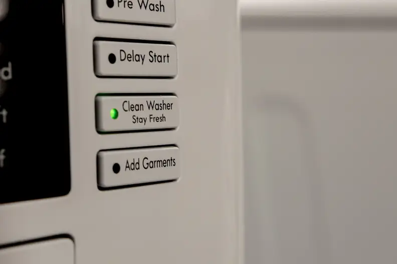 Stay Fresh keeps laundry tumbling after a cycle is over to keep your clothes from getting musty.