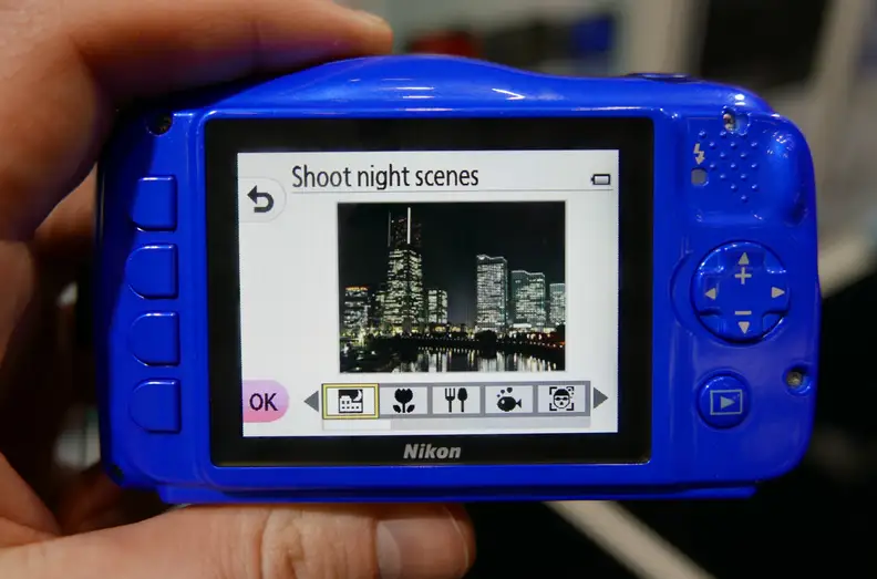 There are 15 scene modes on the S33, covering most of the usual options.