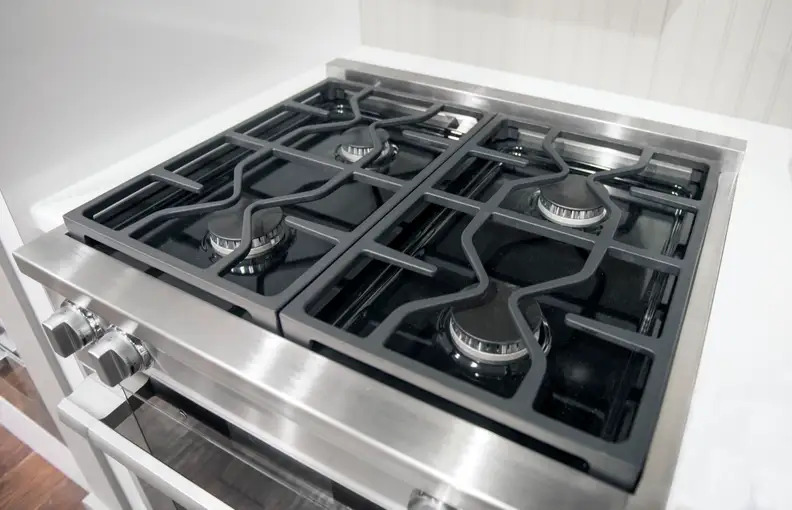 Rangetop with grates