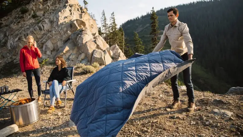 Yeti Lowlands blanket