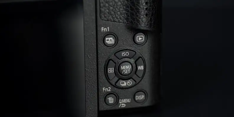 A photo of the Panasonic Lumix GX85.
