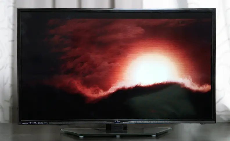 The TCL 32S3600