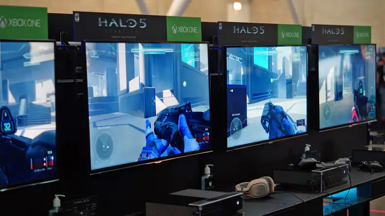 Multiple gameplay modes were available to play, such as Team Slayer.