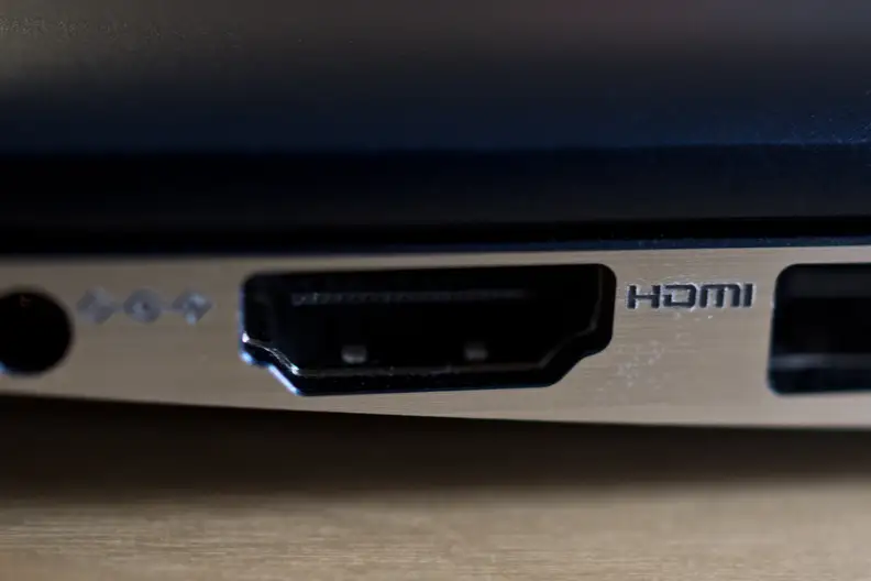 A photograph of the Samsung ATIV Book 9 2014 Edition's HDMI port.