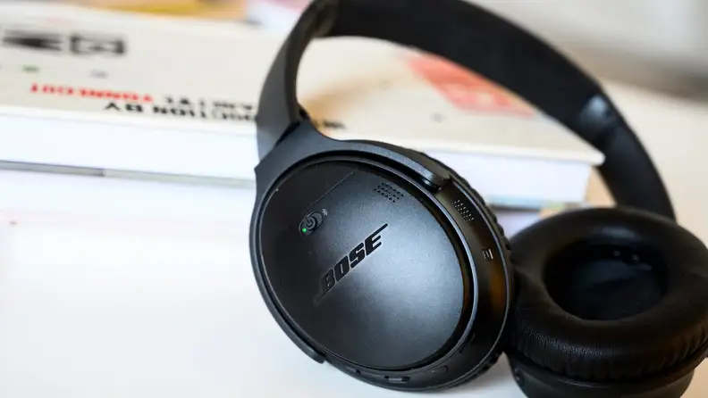 Black Sony headphones