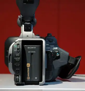 Sony HDR-FX7 First Impressions Camcorder Review - Reviewed