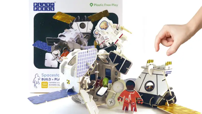 Astronaut and space module play set