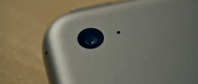 A photograph of the Apple iPad Air 2's camera.