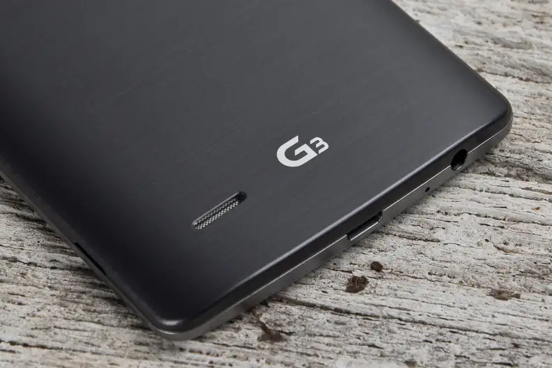 A close-up photo of the LG G3's logo.