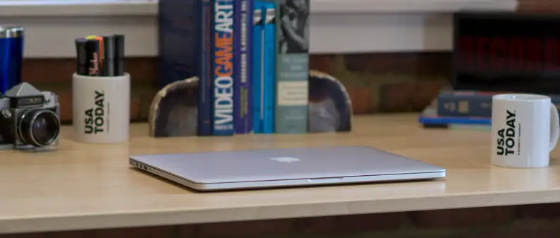 Best Laptop: Apple MacBook Pro with Retina Display (Iris Pro)