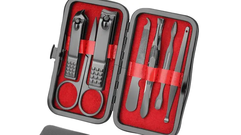 This compact nail care kit is ideal for stashing in your bag.